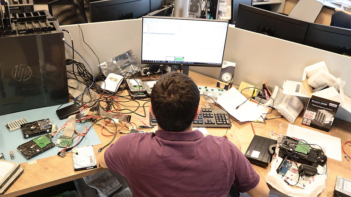 '1 milyon 393 bin 500 FETÖ materyali incelendi'